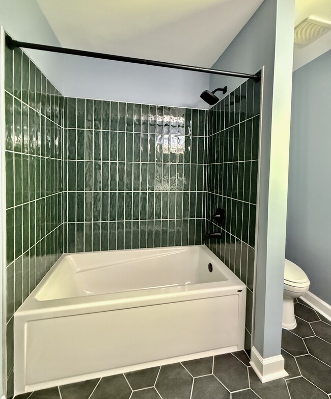 Building Photo - 5635 Falkirk Dr