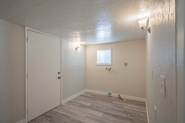 Building Photo - 32958 Urban Ave