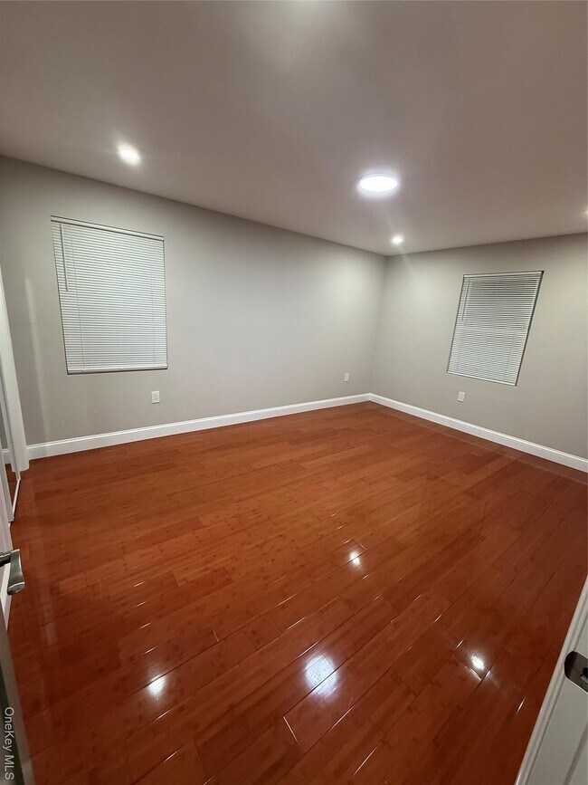 Building Photo - 107-13 220th St