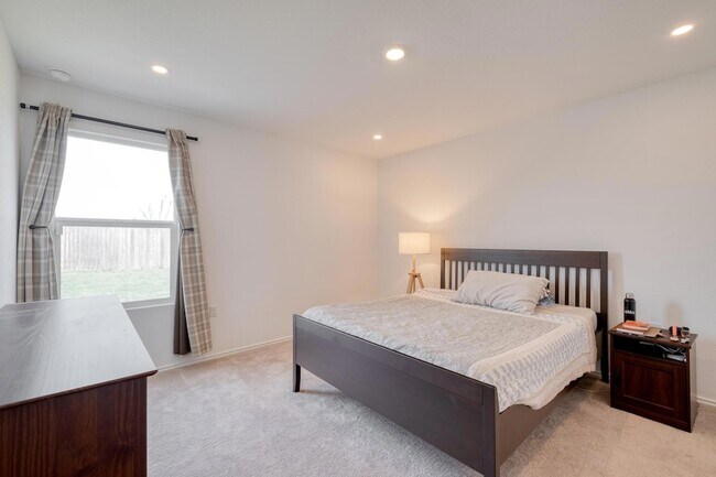 Building Photo - 2700 Schwartz Ln