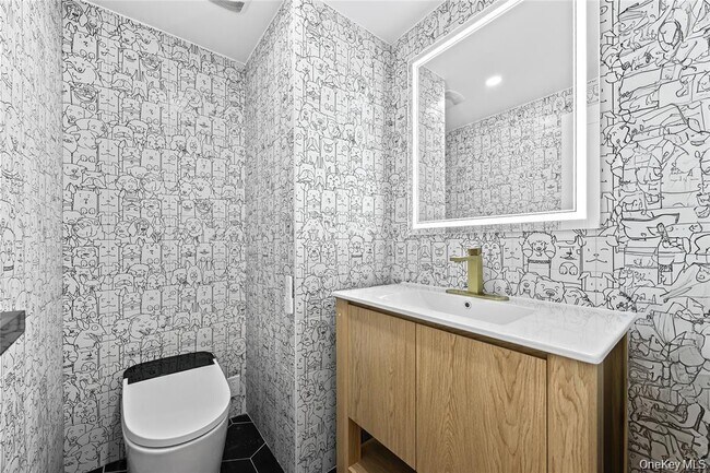 Building Photo - 26 Roseanne Dr