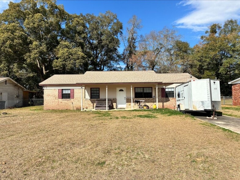 Building Photo - 1852 Hopkins Dr