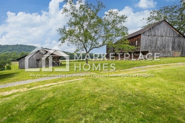 Building Photo - 227 Pine Knob Rd