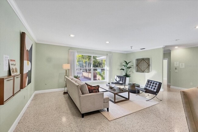 Building Photo - 2605 Desoto Rd