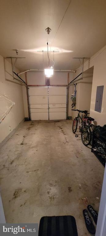 Building Photo - 42219 Black Rock Terrace