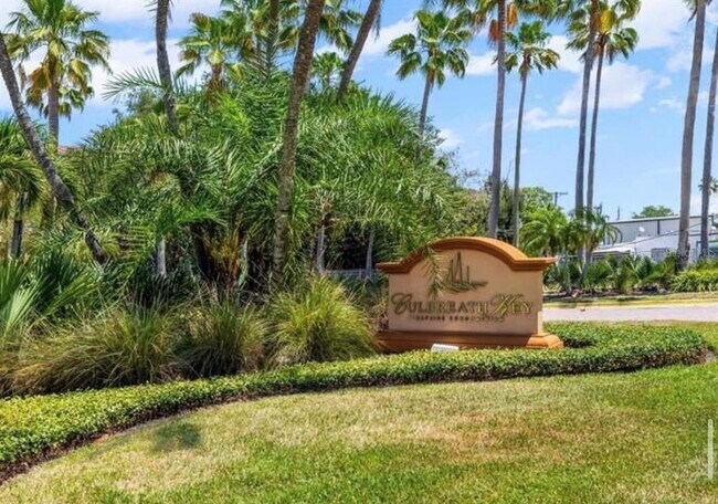 Building Photo - 5000 Culbreath Key Way