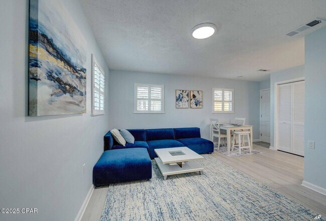 Building Photo - 7308 Sunset Ave