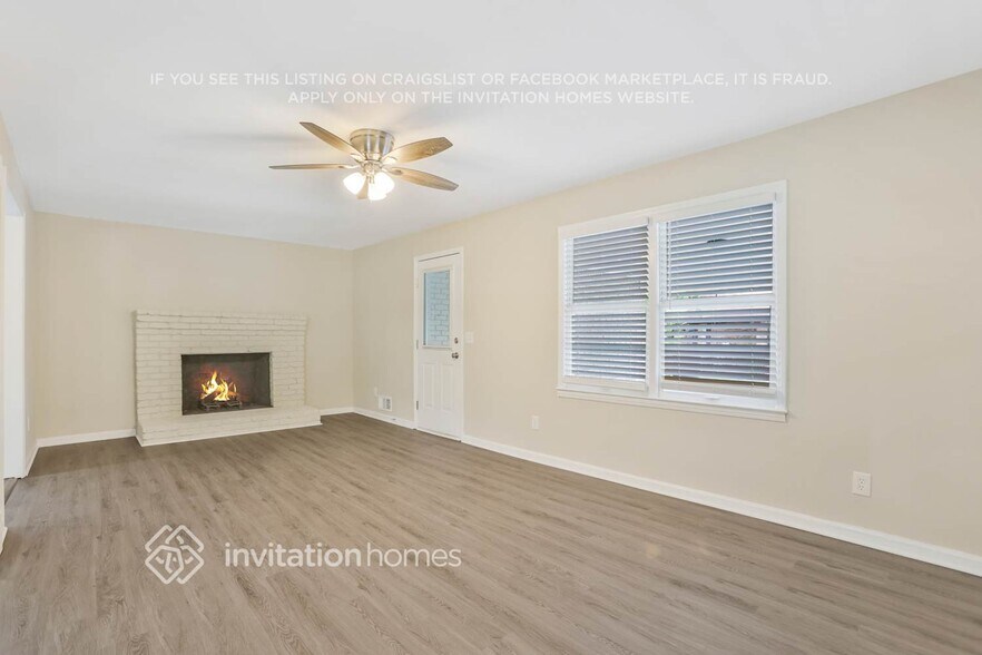 Building Photo - 107 Huntwood Dr