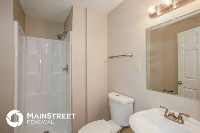 Building Photo - 4051 Luxembourg Cir W