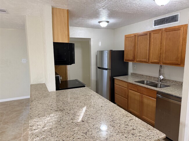 Building Photo - 4915 Porter Ridge Dr