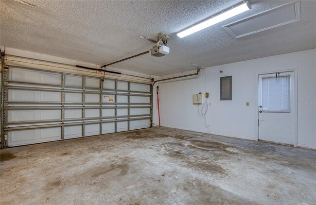 Building Photo - 1925 Brookstone Way