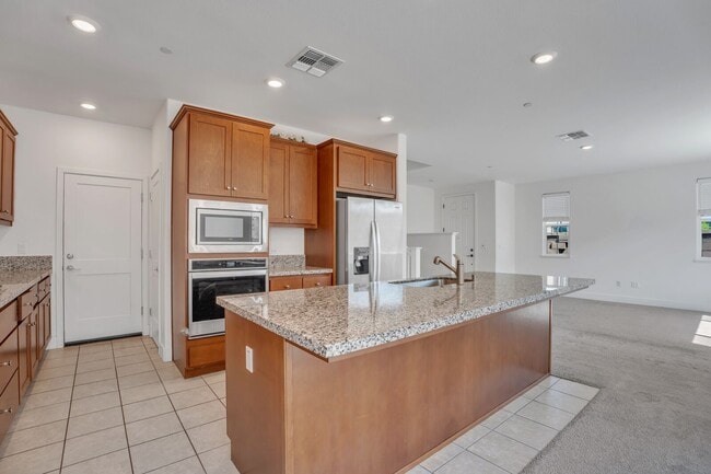 Building Photo - 3434 Sassafras Way