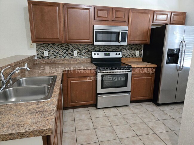 Building Photo - 6101 Lake Marion Golf Resort