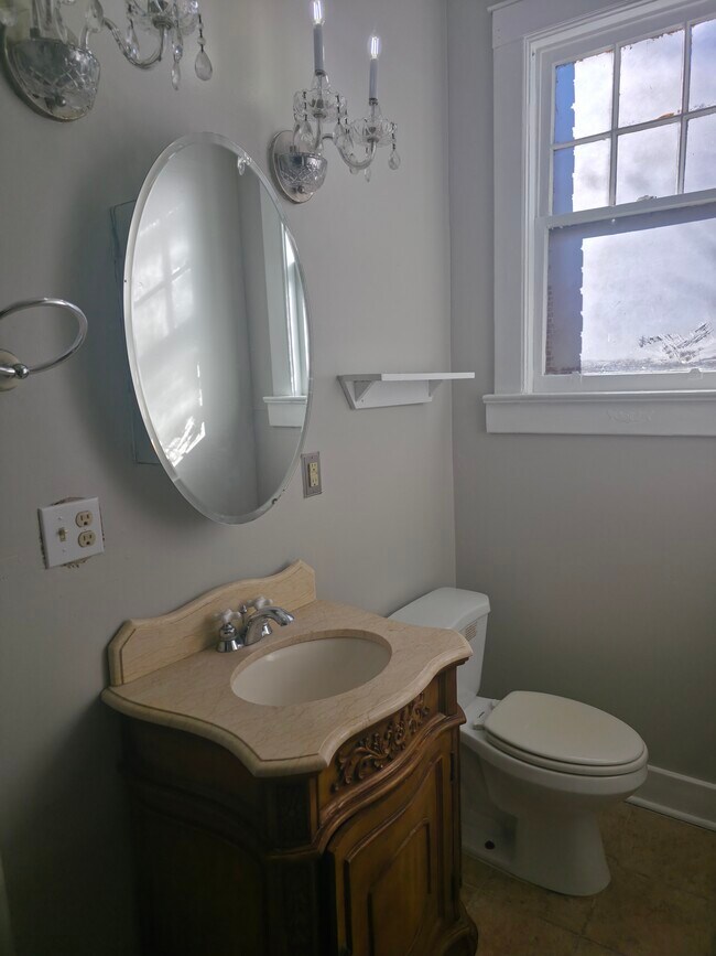 Building Photo - 1367 Woodward Ave