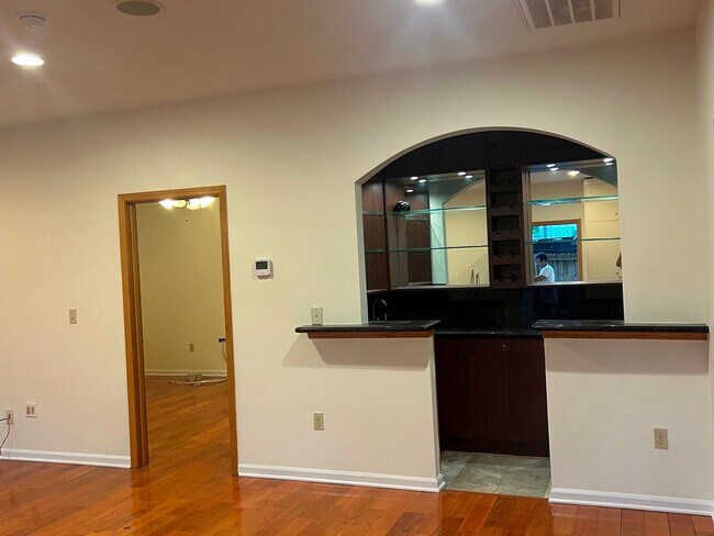 Building Photo - 12506 Mooremeadow Ln