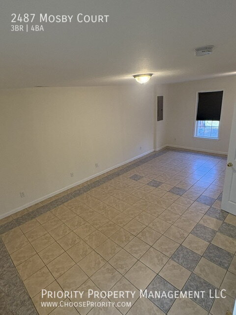 Building Photo - 2487 Mosby Ct