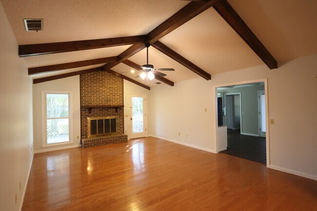 Building Photo - 313 Palomino Path