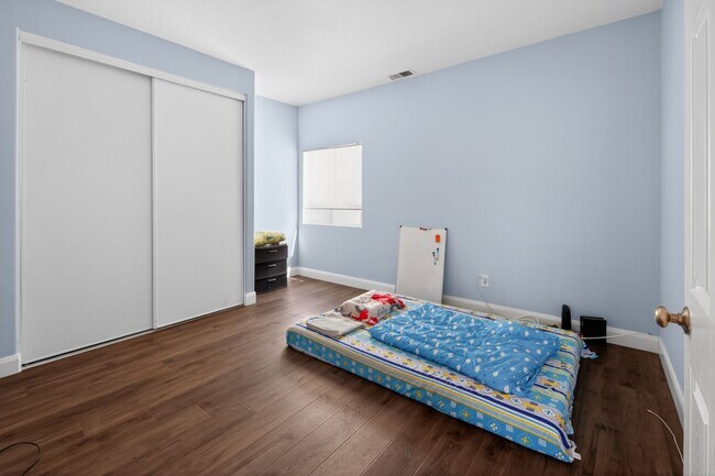 Building Photo - 10964 Caminito Arcada