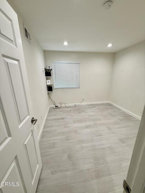 Building Photo - 20746 Schoenborn St