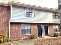 Building Photo - Charming 2-Bedroom Townhome in Fayetteville, GA!