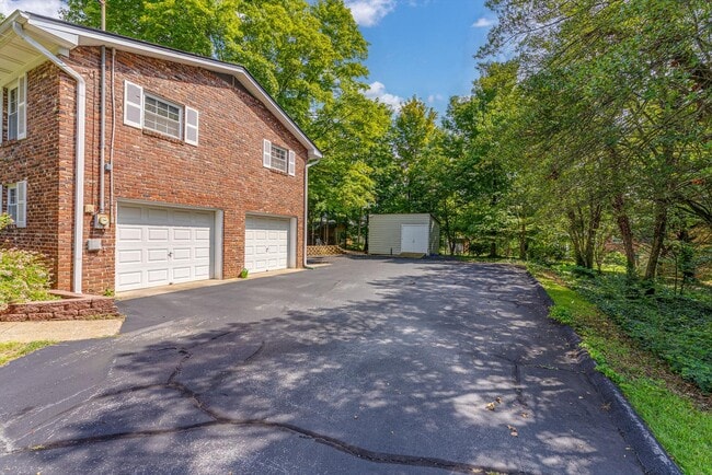 Building Photo - 9528 Gulf Park Dr