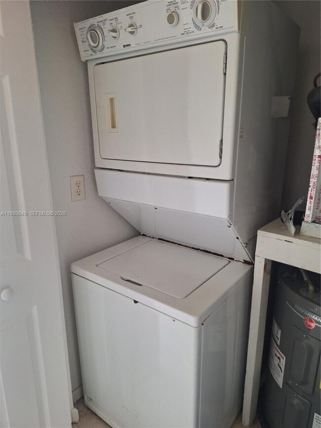 Building Photo - 6621 Winfield Blvd