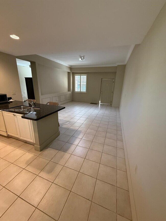 Building Photo - 6598 W Sample Rd