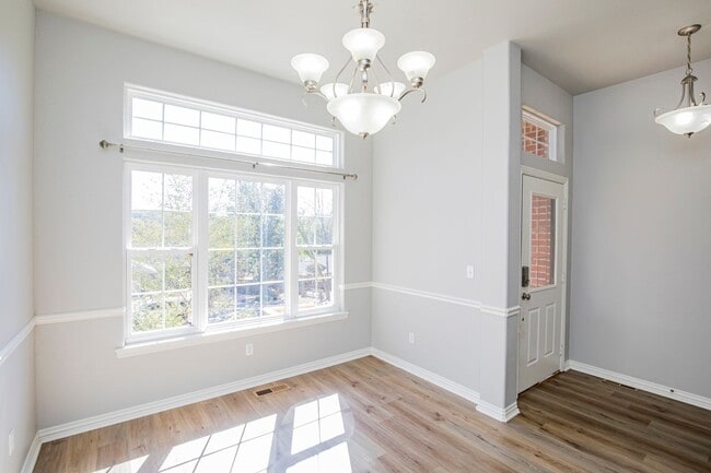 Building Photo - ***41 May Lane***