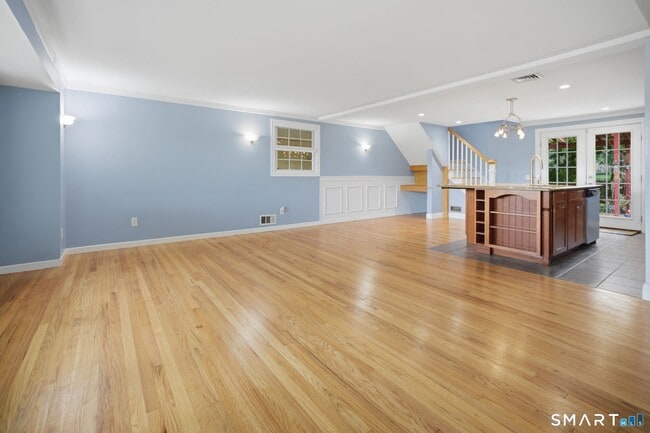 Building Photo - 28 Ashford Rd