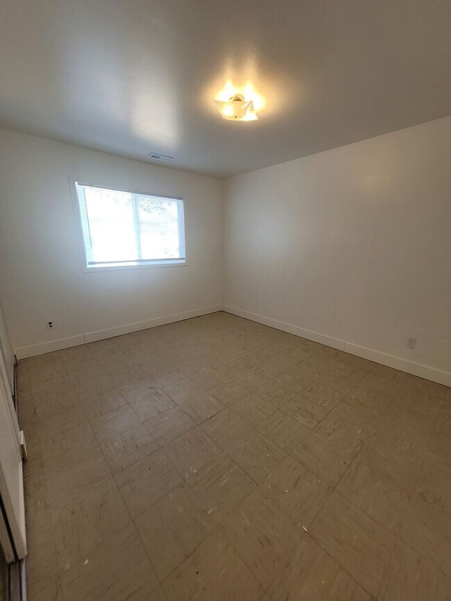 Building Photo - 821 Cannon Ln