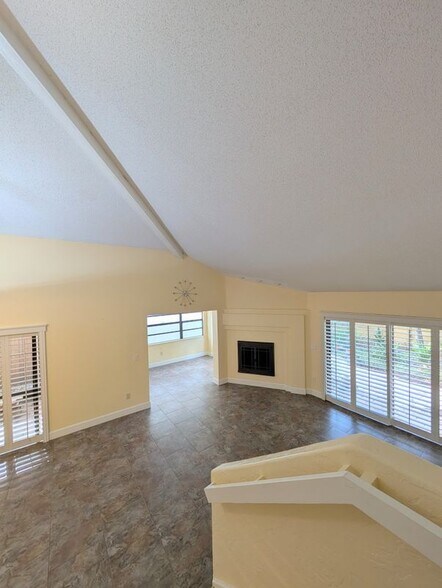 Building Photo - 1154 W Winged Foot Cir