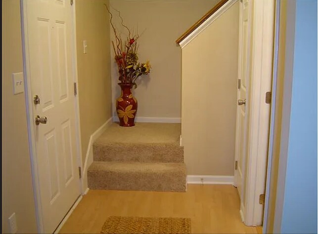 Primary Photo - 25 Allenwood Ln