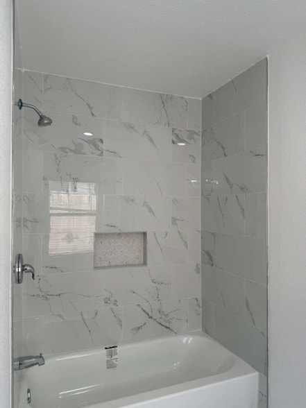 Building Photo - 8750 Shallow Ridge Dr