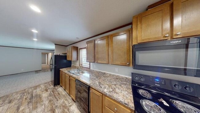 Building Photo - 120 Northwest Dr