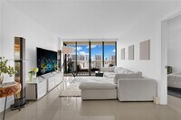 Building Photo - 1000 E Island Blvd