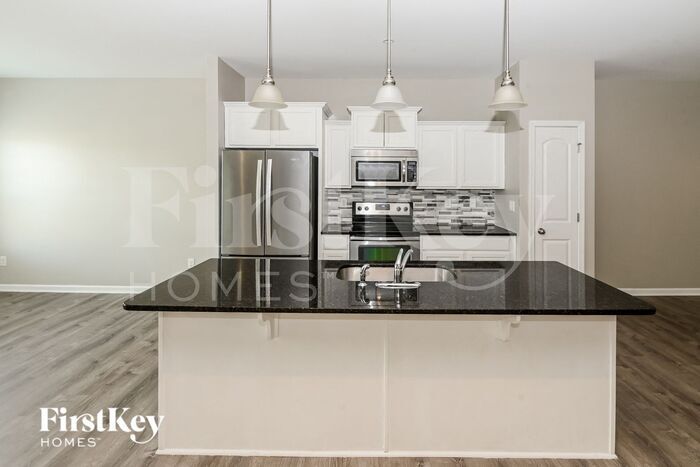 Building Photo - 4194 Broadstairs Dr SW