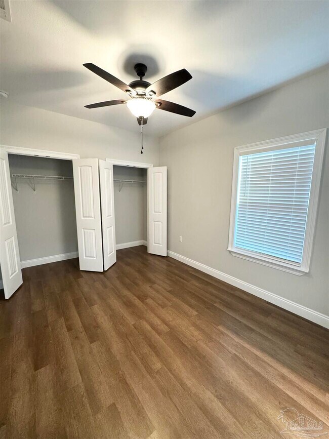 Building Photo - 3294 Damon Dr