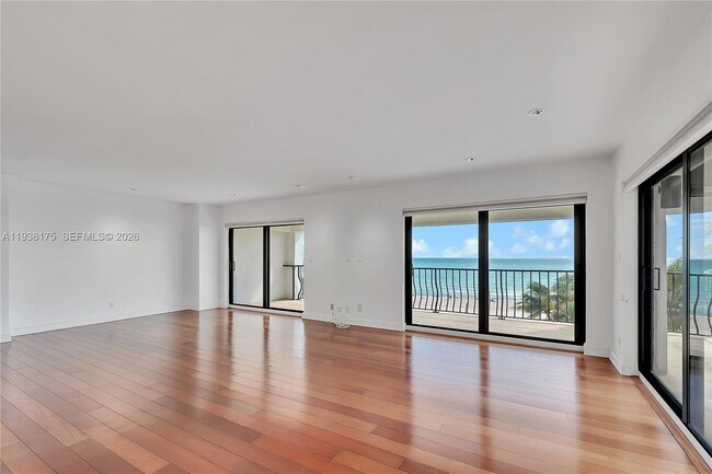 Building Photo - 5415 Collins Ave