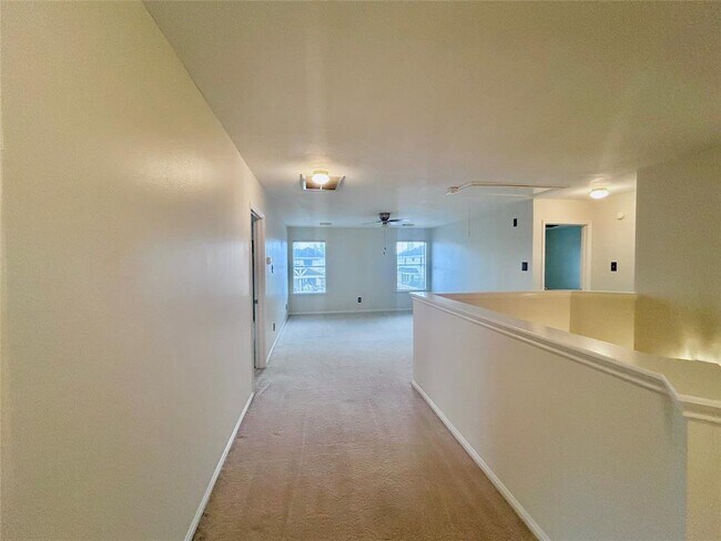 Building Photo - 2519 Silver Meadow Dr
