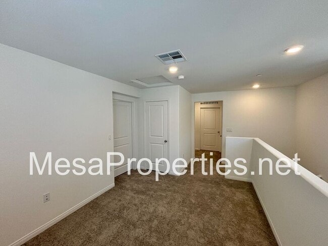 Building Photo - 1221 Yeager Ave