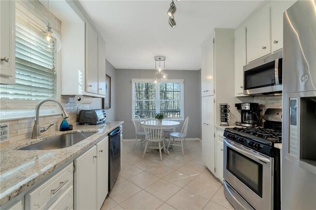 Building Photo - 1319 Towne Harbor Trail