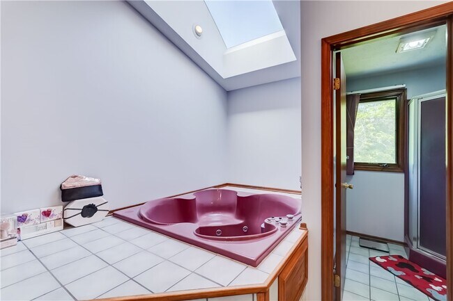 Building Photo - 31 Country Wood Landing