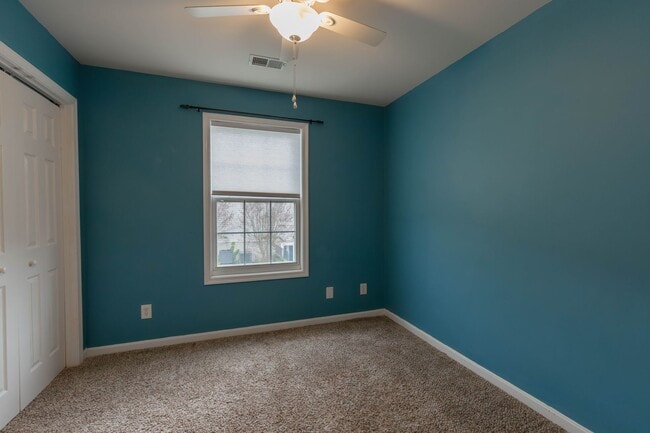 Building Photo - 3 Bed, 2.5 Bath, Single Family Home in Martinsburg, WV