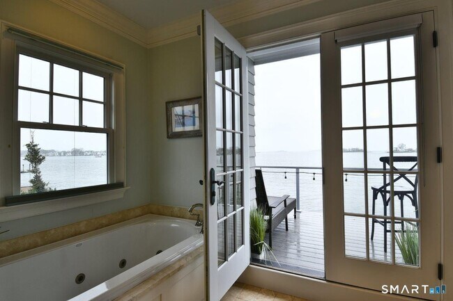 Building Photo - 50 Shorefront Park