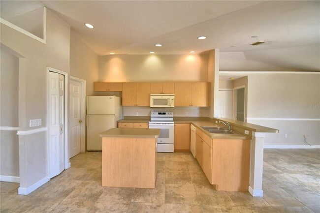 Building Photo - 223 Grouper Ct