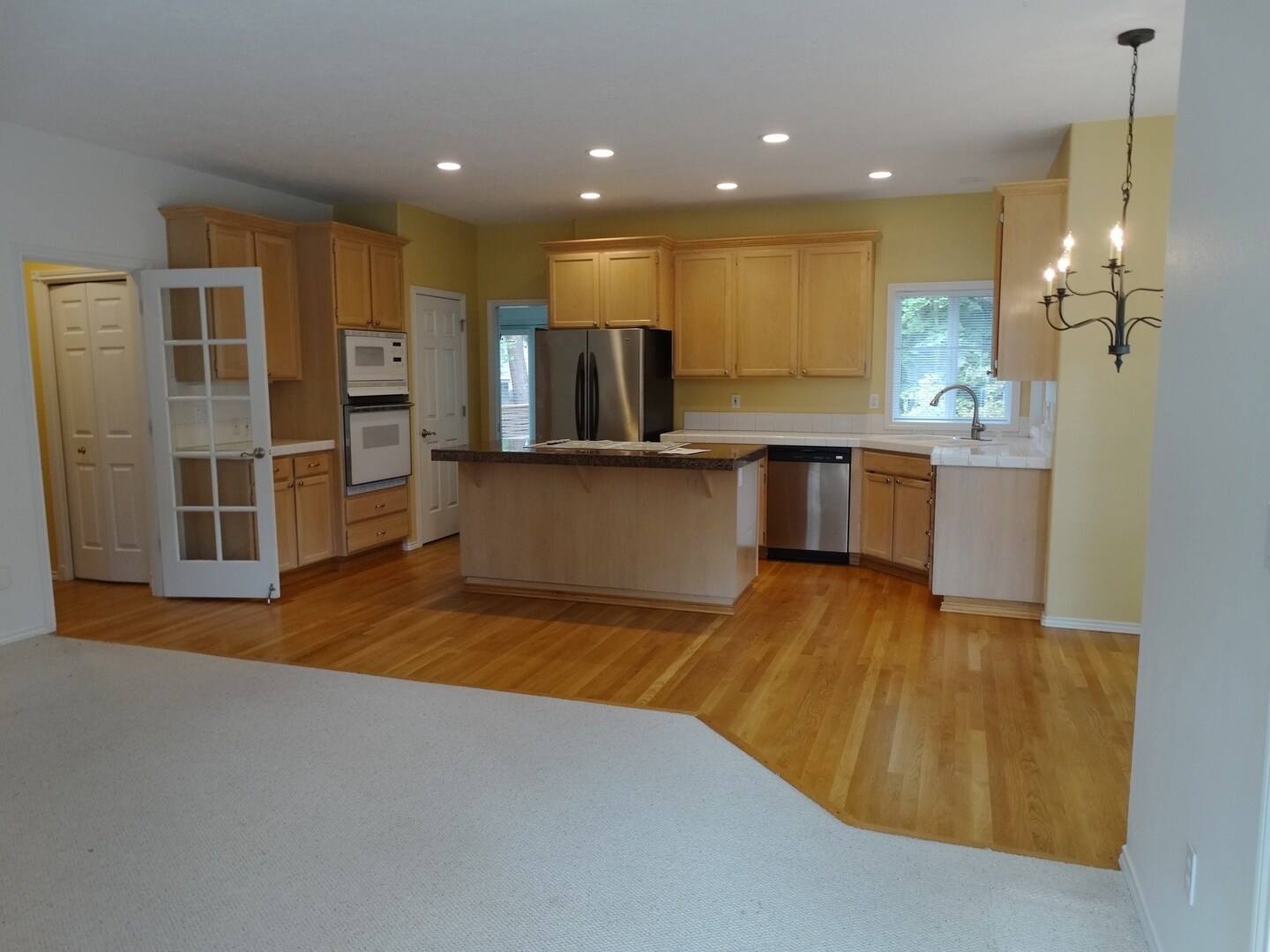 Building Photo - 16655 SW Springwater Ct