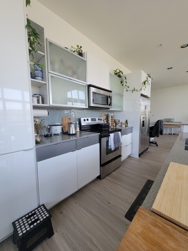 Building Photo - 207 Pierce St