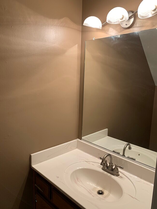 Building Photo - 5351 Palmer Ln