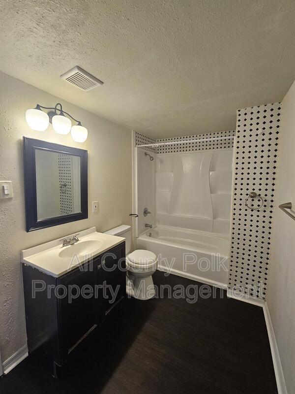 Building Photo - 1734 35th St NW