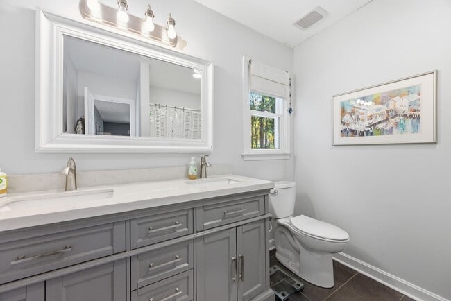 Building Photo - 216 Tiger Run